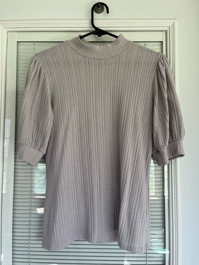 Maurices Light Gray Ribbed Mock Neck Puff Sleeve Top